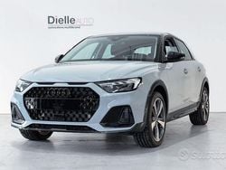 Grigio Nuova 2025 Audi A1 Comfort Due volumi | 29.490 € (Buon prezzo)