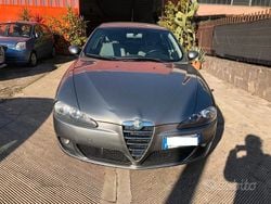 Grigio Usata 2006 Alfa Romeo 147 Due volumi | 3500 € (Buon prezzo)