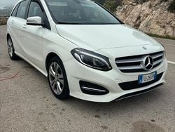 Bianco Usata 2016 Mercedes B180 Monovolume | 9500 € (Buon prezzo)