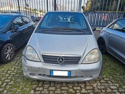 Grigio Usata 2000 Mercedes 170 Classic Tre volumi | 600 €