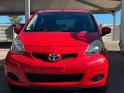 Rosso Usata 2011 Toyota Aygo Due volumi | 4799 € (Buon prezzo)