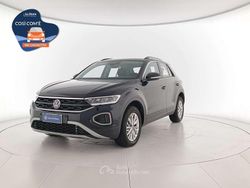 Deep black perlato Usata 2024 VW T-Roc Life SUV | 30.300 € (Buon prezzo)