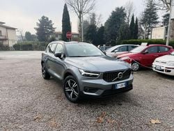 Grigio Usata 2018 Volvo XC40 R-Design SUV | 19.990 € (Buon prezzo)