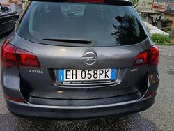 Usata 2011 Opel Antara Edition+ SUV | 4200 €
