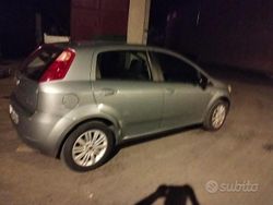 Grigio Usata 2008 Fiat Punto Due volumi | 1700 € (Buon prezzo)