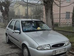 Grigio Usata 1998 Ford Fiesta Due volumi | 999 €