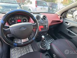 Grigio Usata 2007 Ford Fiesta Due volumi | 5000 €