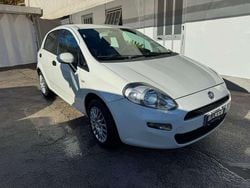 Bianco Usata 2015 Fiat Punto Street Tre volumi | 5800 € (Buon prezzo)