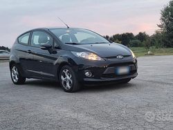 Nero Usata 2014 Ford Fiesta Due volumi | 5000 € (Ottimo prezzo)