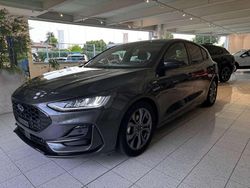 Grigio metallizzato Usata 2025 Ford Focus ST-Line Tre volumi | 20.800 € (Super prezzo)