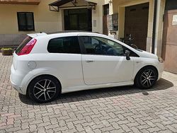 Usata 2009 Fiat Grande Punto Due volumi | 3500 € (Buon prezzo)