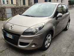 Usata 2010 Renault Scénic III Monovolume | 2600 € (Ottimo prezzo)