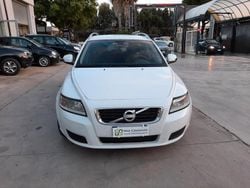 Bianco Usata 2012 Volvo V50 Station wagon | 5500 € (Molto cara)