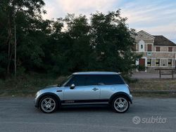 Grigio Usata 2005 Mini Cooper Due volumi | 3500 € (Ottimo prezzo)