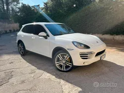 Usata 2012 Porsche Cayenne SUV | 22.000 € (Cara)