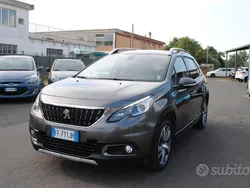 Grigio Usata 2016 Peugeot 2008 SUV | 7500 € (Buon prezzo)
