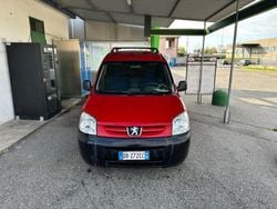 Rosso Usata 2006 Peugeot Partner Monovolume | 4499 € (Molto cara)