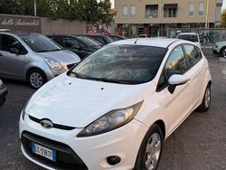Bianco Usata 2011 Ford Fiesta Titanium Tre volumi | 3199 € (Ottimo prezzo)