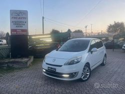 Bianco Usata 2012 Renault Scénic Bose Edition Monovolume | 4199 € (Buon prezzo)