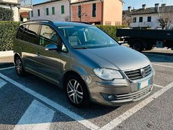 Grigio Usata 2009 VW Touran Highline Monovolume | 2100 € (Super prezzo)
