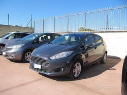 Blu Usata 2014 Ford Fiesta Titanium Due volumi | 7500 € (Cara)