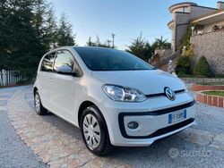 Bianco Usata 2016 VW up! take up! Due volumi | 9800 € (Molto cara)