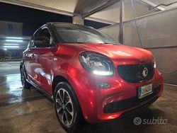 Rosso Usata 2016 Smart ForFour Passion Due volumi | 9500 € (Buon prezzo)