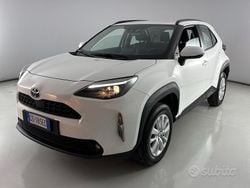 Bianco Usata 2023 Toyota Yaris Cross Active SUV | 22.900 € (Ottimo prezzo)