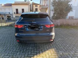 Blu Usata 2017 Jaguar F-Pace SUV | 12.999 € (Buon prezzo)