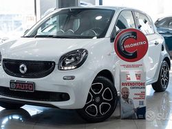Bianco perlato metallizzato Usata 2017 Smart ForFour Due volumi | 12.999 € (Buon prezzo)