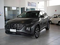 Grigio / gray Usata 2022 Hyundai Tucson SUV | 22.650 € (Buon prezzo)
