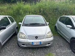 Grigio Usata 2004 Mercedes A170 Elegance Tre volumi | 500 € (Super prezzo)