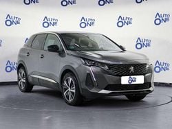 Grigio Usata 2023 Peugeot 3008 Allure SUV | 23.500 € (Buon prezzo)