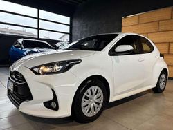Bianco Usata 2022 Toyota Yaris Tre volumi | 13.990 € (Ottimo prezzo)