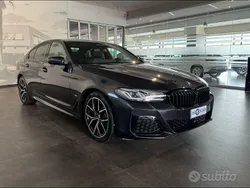 Grigio Usata 2022 BMW 520 M Sport Tre volumi | 37.900 € (Buon prezzo)