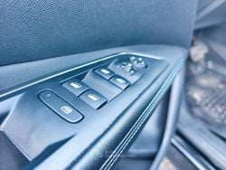 Nero Usata 2022 Peugeot 3008 Allure SUV | 19.900 € (Buon prezzo)