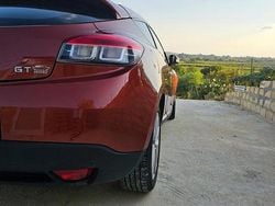 Rosso Usata 2010 Renault Mégane Coupé | 2100 € (Ottimo prezzo)