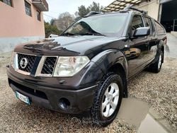 Grigio Usata 2006 Nissan Navara Pick-up | 7800 € (Ottimo prezzo)
