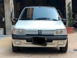 Usata 1988 Peugeot 205 | 5300 €