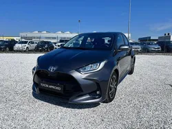 Nero Usata 2022 Toyota Yaris Trend Tre volumi | 16.500 € (Buon prezzo)