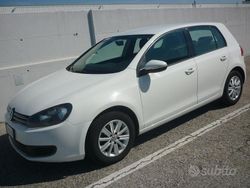 Bianco Usata 2011 VW Golf VI Trendline Tre volumi | 5899 € (Cara)