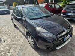 Blu metallizzato Usata 2009 Renault Clio II Dynamique Tre volumi | 4500 € (Molto cara)