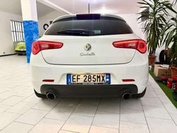 Bianco Usata 2010 Alfa Romeo Giulietta Quadrifoglio Verde Tre volumi | 9300 € (Buon prezzo)