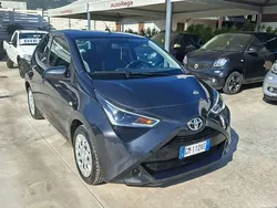 Grigio Usata 2021 Toyota Aygo Connect Style Due volumi | 9500 € (Ottimo prezzo)