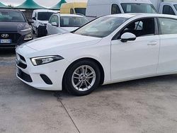 Bianco Usata 2019 Mercedes A180 Business Tre volumi | 18.500 € (Ottimo prezzo)