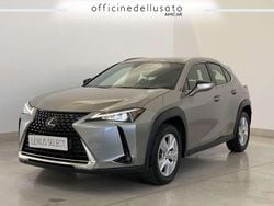 Grigio Usata 2022 Lexus UX 250h Business Edition SUV | 21.900 € (Buon prezzo)