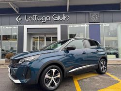 Blu/azzurro Usata 2023 Peugeot 3008 GT SUV | 24.900 € (Cara)