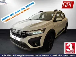 Bianco Nuova 2024 Dacia Sandero Expression Due volumi | 16.990 € (Buon prezzo)