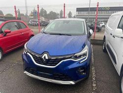 Blu/azzurro Usata 2024 Renault Captur Techno SUV | 18.390 € (Buon prezzo)