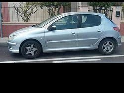 Grigio Usata 2005 Peugeot 206 Tre volumi | 2500 €